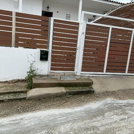 Agapis Residence Kalivia Thorikou المظهر الخارجي الصورة